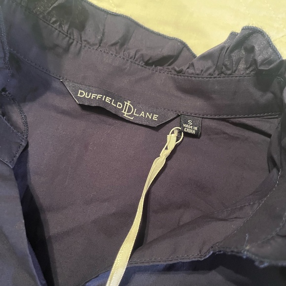 Duffield Lane Marlow Top Button Front Navy Stretch Women Small NWT MSRP $154 - Picture 11 of 12